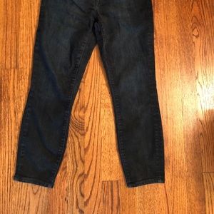 Gap Capri Jeans. Size 28/Size 6